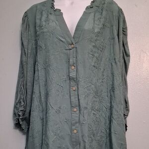 Democracy size 3X women's sage green Y-neckline button-down 3/4 sleeve blouse.